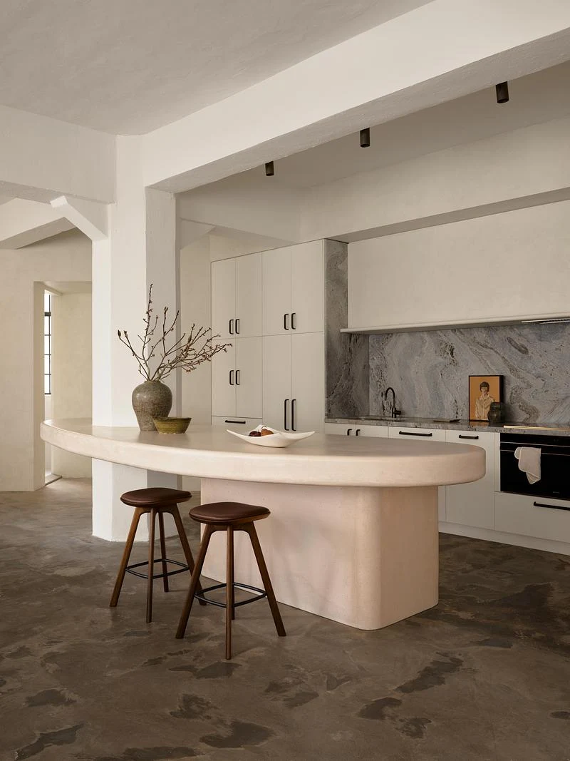 Kitchen island and tall cabinetry · Anson Smart · via v2com